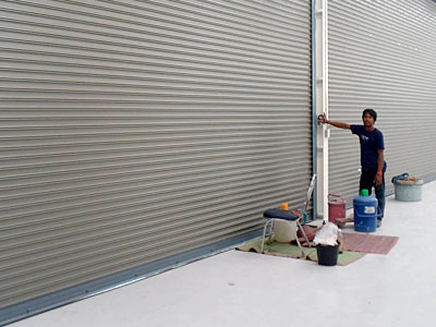 รับติดตั้ง ประตูยืด ประตูม้วน